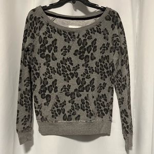 Aeropostale Gray Leopard Pullover Sweater with Pocket Size Small
